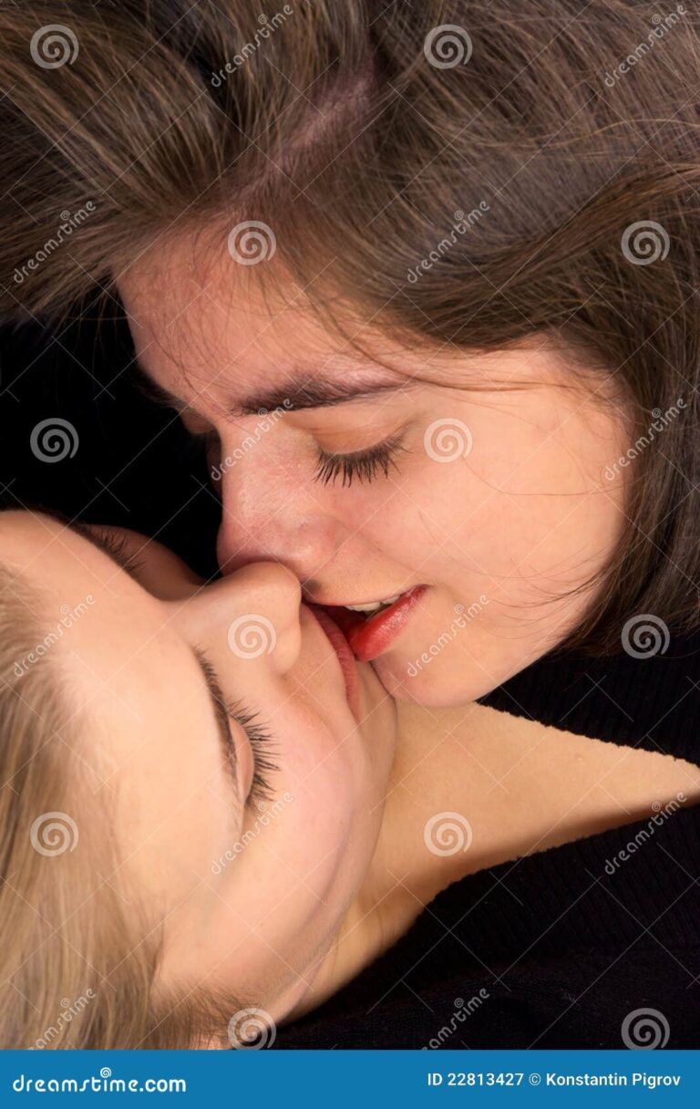 Two Girls Kissing Stock Image Image Of Humen Beauty 22813427